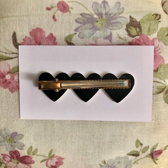 🩵 Free add-on || Row of hearts hair barrette - Picture 2 of 2